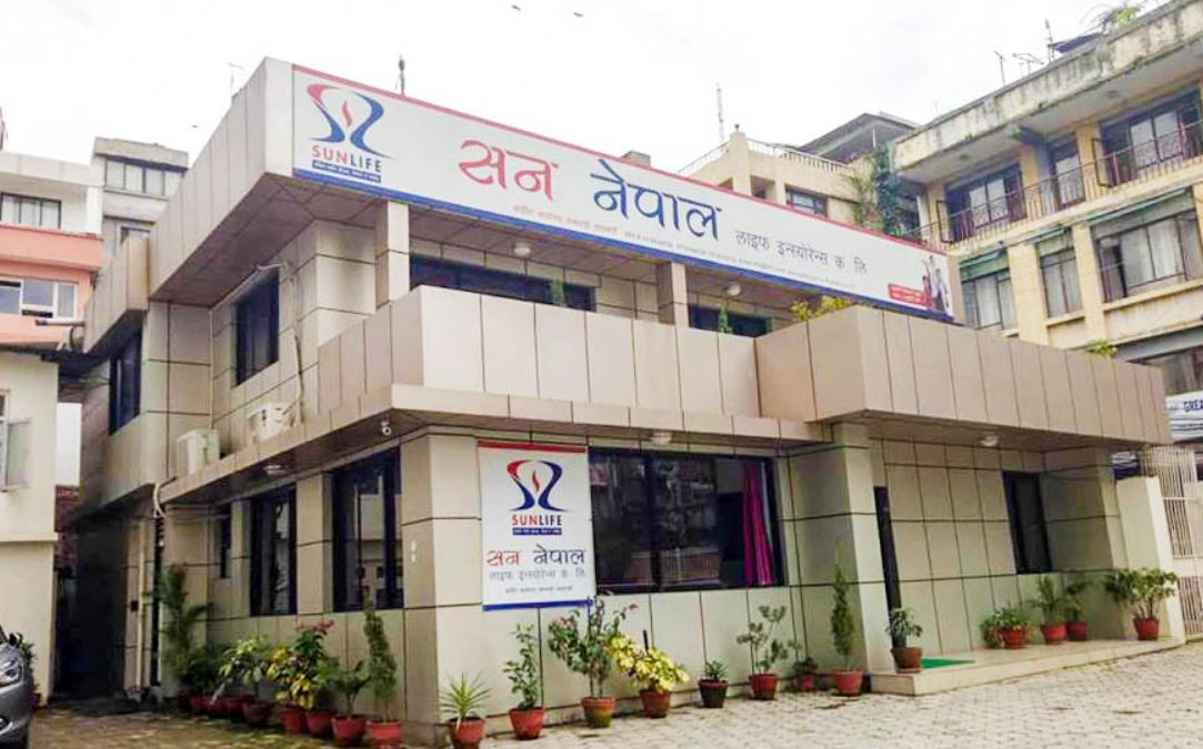 एक बर्षमा सन नेपाल लाइफ इन्स्योरेन्सको नाफा २६ प्रतिशतले घट्यो, खुद बीमाशुल्क आर्जन कति ?