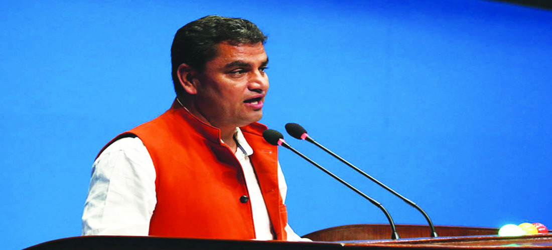 स्वास्थ्य बीमा गरेवापत ५ लाख सम्मको उपचार खर्च पाउने ब्यवस्था गर्ने सरकारको तयारी