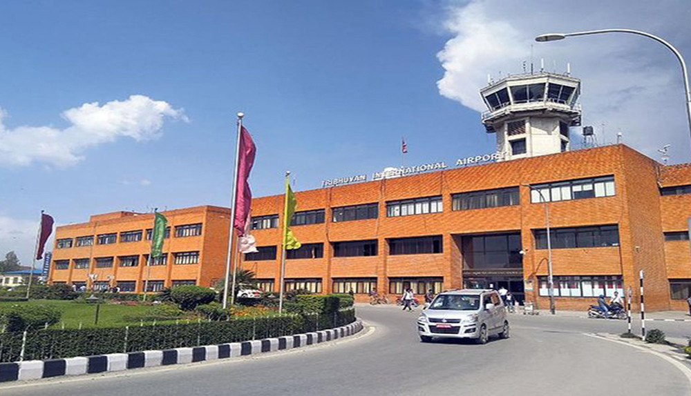 अप्राकृतिक तरिकाले सुन लुकाएर नेपाल ल्याउने प्रयासमा भारतीय नागरिक पक्राउ