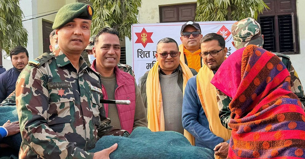 नेपाली सेनाबाट जाडोका लागि न्यानो कपडा वितरण