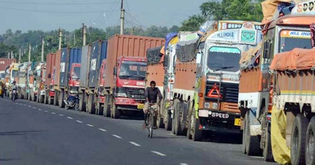 वीरगञ्ज भन्सारबाट दुई खर्बको सामान आयात, निर्यात २९ अर्बको मात्रै