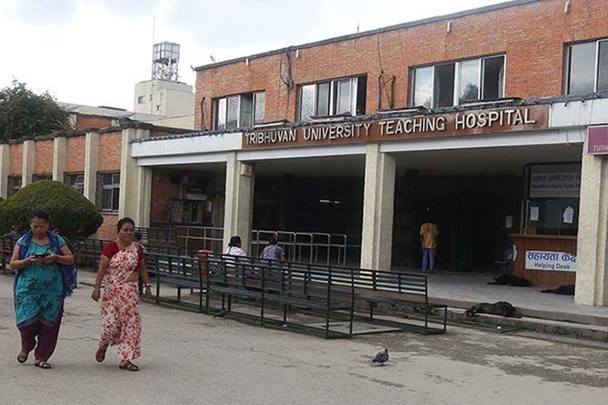 टिचिङ अस्पतालमा २४ घण्टादेखि पानी आपूर्ति ठप्प, बिरामी मर्कामा