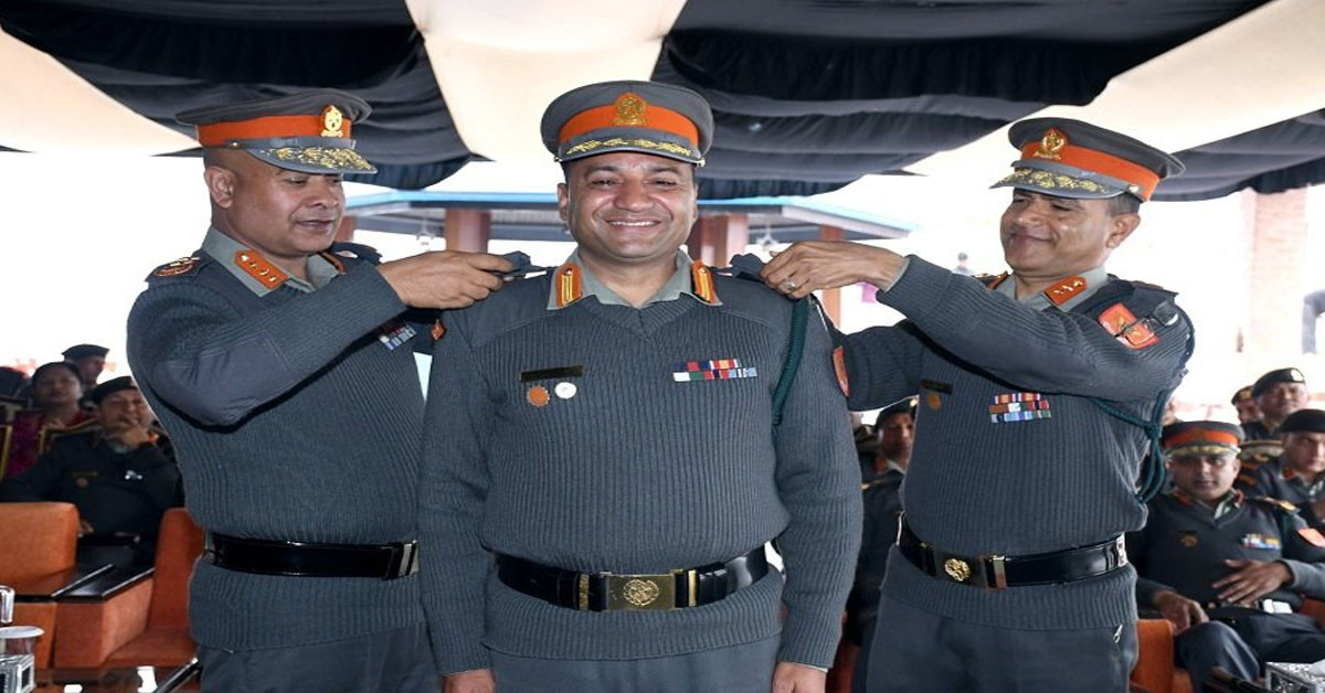 सशस्त्र प्रहरी बलका नवनियुक्त ३ जना डीआईजीहरुलाई दर्ज्यानी चिन्ह प्रदान