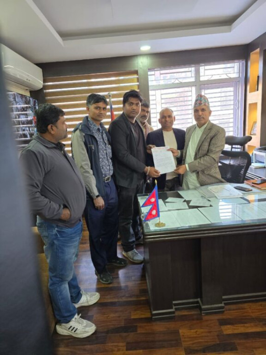 कबाड व्यवसायीले सुरक्षाको माग गर्दै  बुझाए काठमाडौंका सीडीओलाई ज्ञापनपत्र