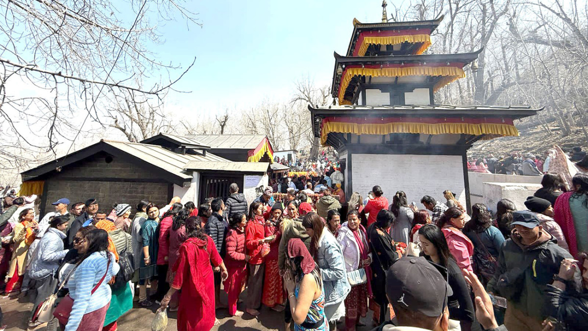 मुक्तिनाथ मन्दिरमा भक्तजनको घुइँचो