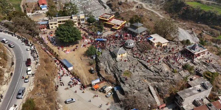 गलेश्वर मन्दिरको भेटीबाट सौन्दर्यकरण योजनालाई सहयोग
