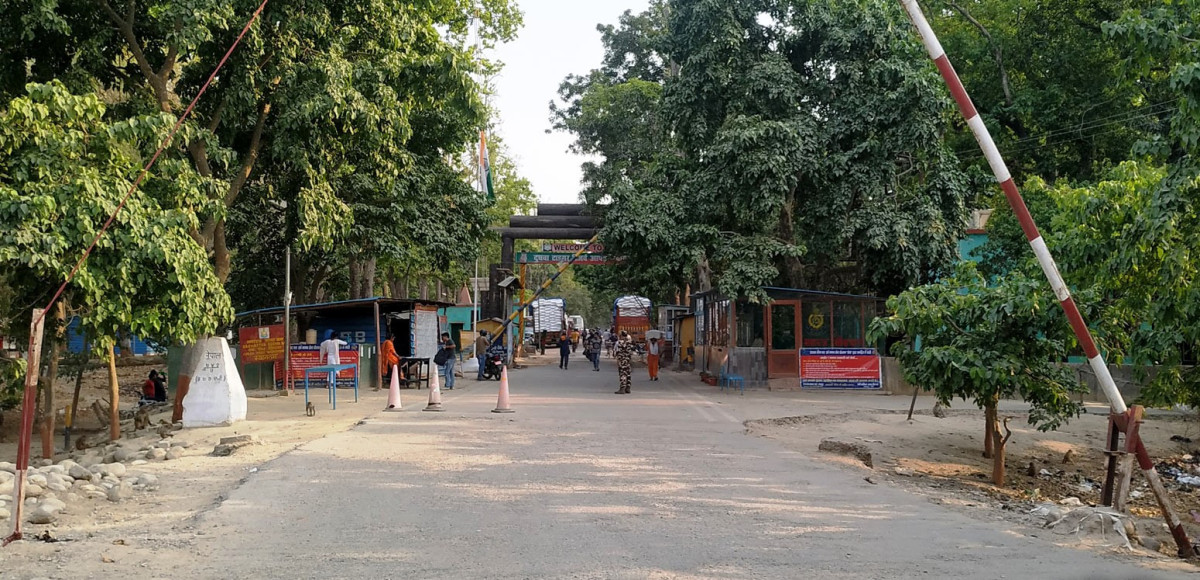भारतबाट फर्किनेमा  कोरोना संक्रमण, पर्याप्त कीट नहुँदा परीक्षणमा समस्या