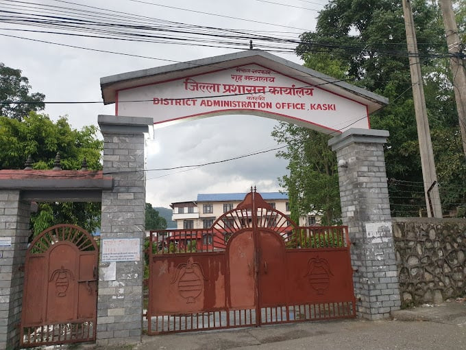 आज साँझदेखि सिद्धार्थ राजमार्गमा गाडी चलाउन कास्की प्रशासनले लगायो रोक