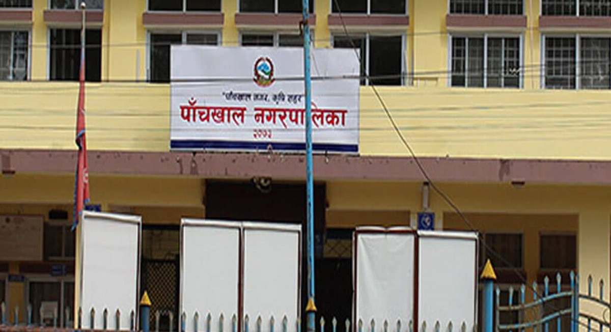 पाँचखाल नगरपालिकाद्वारा कर नतिर्ने इँटा उद्योग सिल