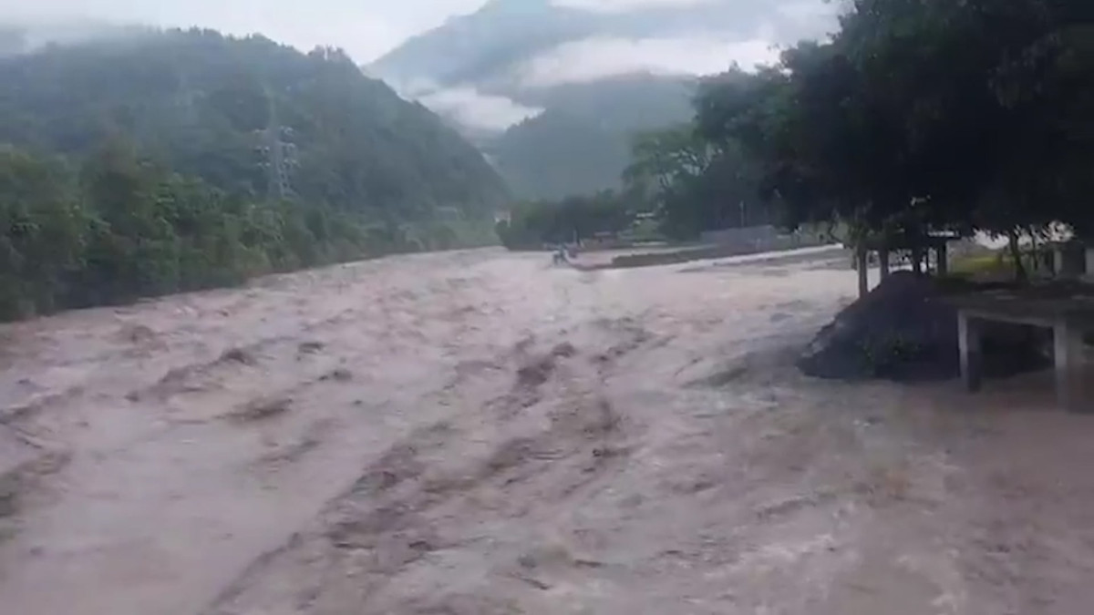 भोटेकोशीमा फेरि बाढी, रसुवामा उच्च सतर्कता