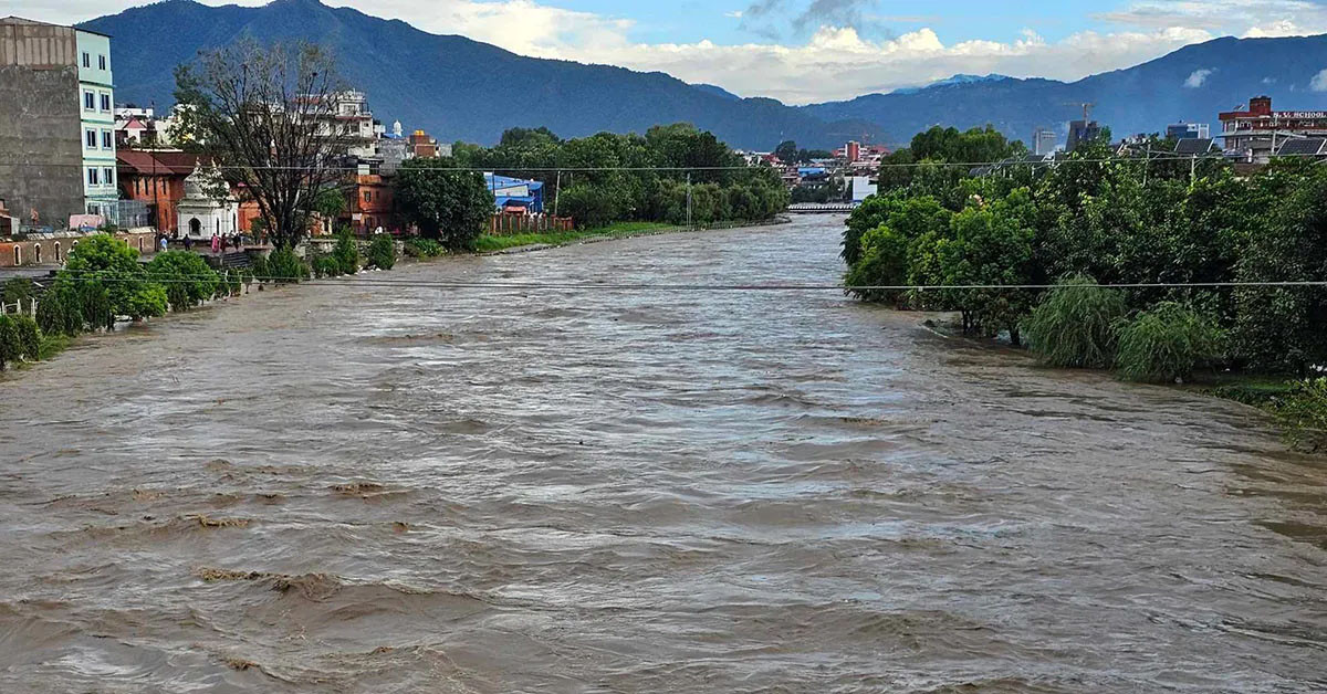 देशभरका १० वर्षामापन केन्द्रले खतराको तह पार गरे, बाढीको जोखिम