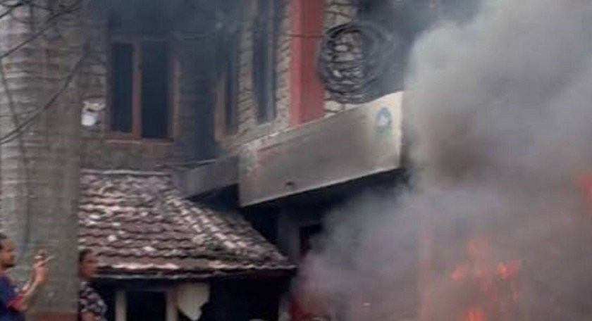 पोखरा महानगरले कार्यालय भवन जलेपछि अर्कै ठाउँबाट सेवा दिने