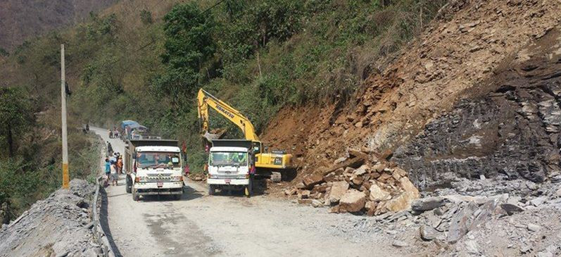 नारायणगढ–मुग्लिन सडक दुईतर्फी सञ्चालन