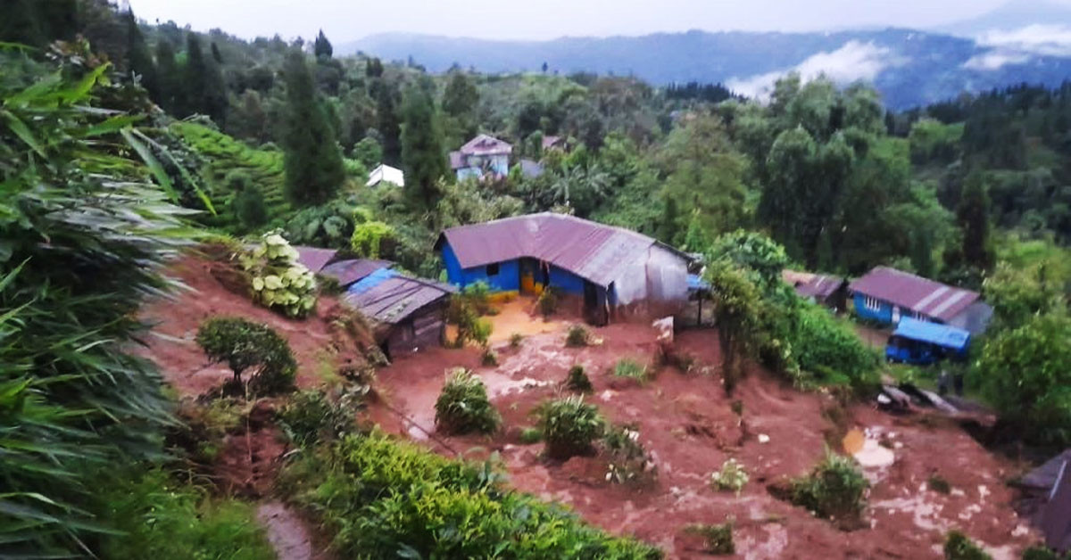 इलाम पहिरो पीडित परिवारलाई कोशी प्रदेश सरकारले एक लाख राहत