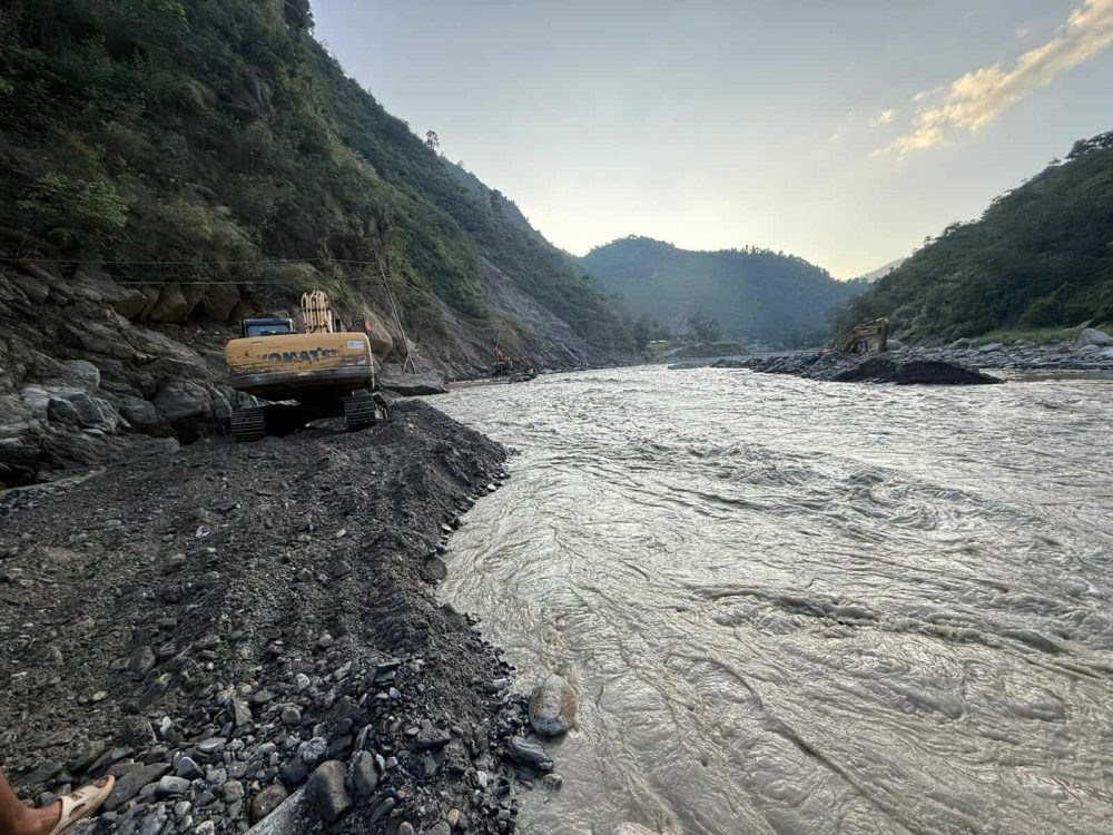 आज र भोलि  बीपी राजमार्गमा रातको समयमा सवारी आवागमन निषेध