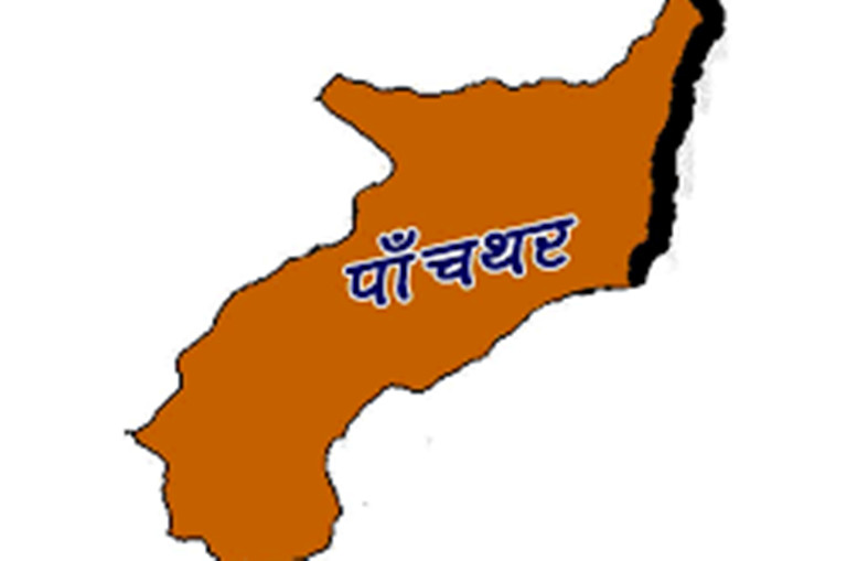 पाँचथरका अवरुद्ध मुख्य सडकमा यातायात सञ्चालन