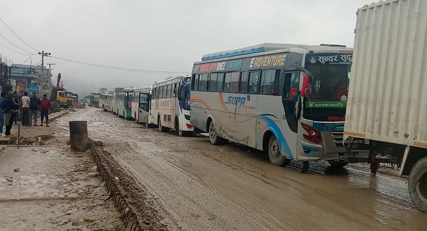 शितलहरका कारण दाउन्ने खण्डमा सवारी आवागमन प्रभावित