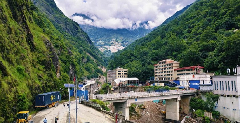 पाँच महिनादेखि केरुङ नाका बन्द हुँदा चीनबाट सामान आयातमा समस्या