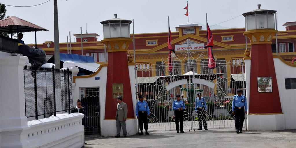 सुरु भयो राष्ट्रपति, प्रधानमन्त्री र तीन शीर्ष नेताबिचको बैठक