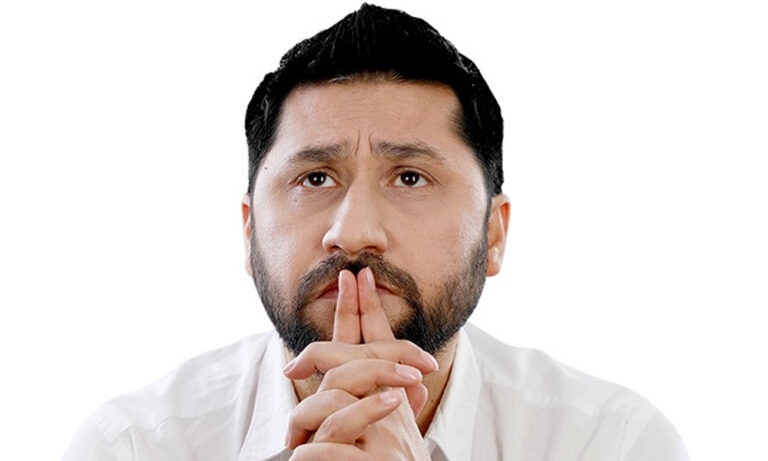 रवि लामिछाने वीरगञ्ज अदालतमा, चितवनमा वारेसमार्फत मनोनयन दर्ता
