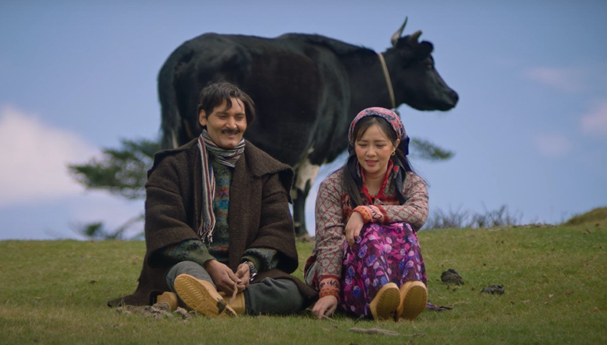 युट्युबमा आयो ‘ऊनको स्वीटर’ (लिंक)