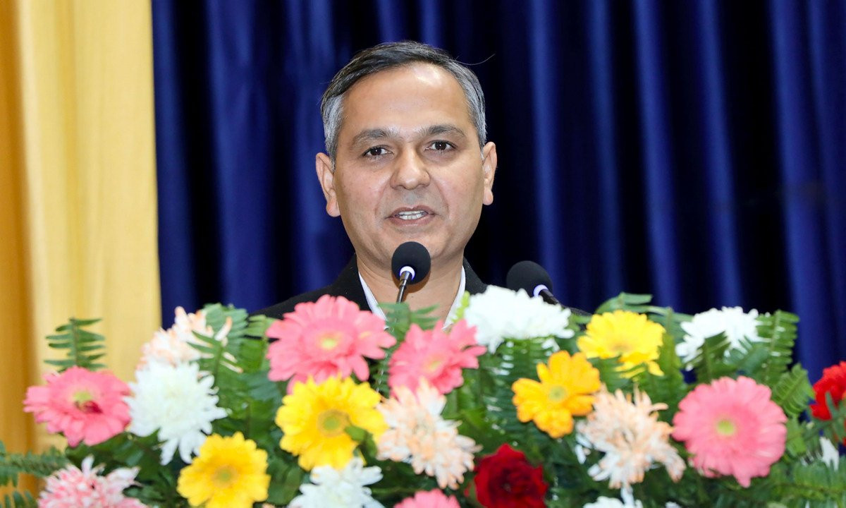 काठमाडौँ प्रशासनको ‘सेवा मोडेल’ ७७ जिल्लामा लागू गर्न सकिने । गृहमन्त्री अर्याल