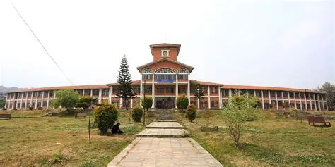 प्रश्नपत्र चुहावट प्रकरणमा स्ववियूले माग्यो त्रिवि डिनको राजीनामा