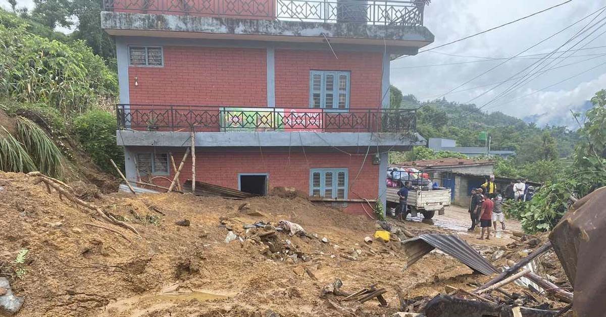 कास्कीमा पहिरोबाट पाँच परिवार प्रभावित