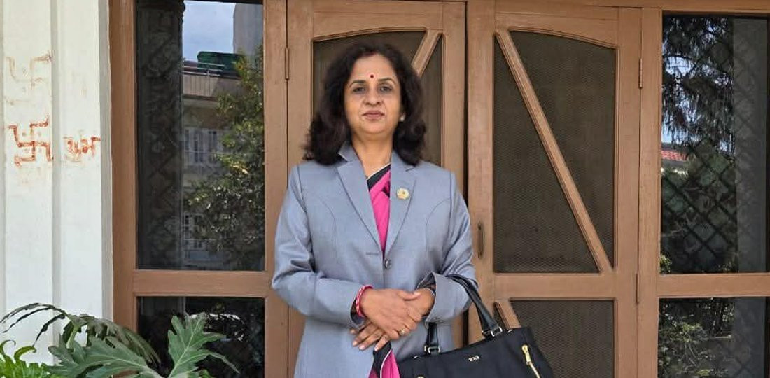 दुर्गम क्षेत्रमा नियमित खाद्यान्न आपूर्ति भइरहेको मन्त्री गौरी कुमारीको भनाइ