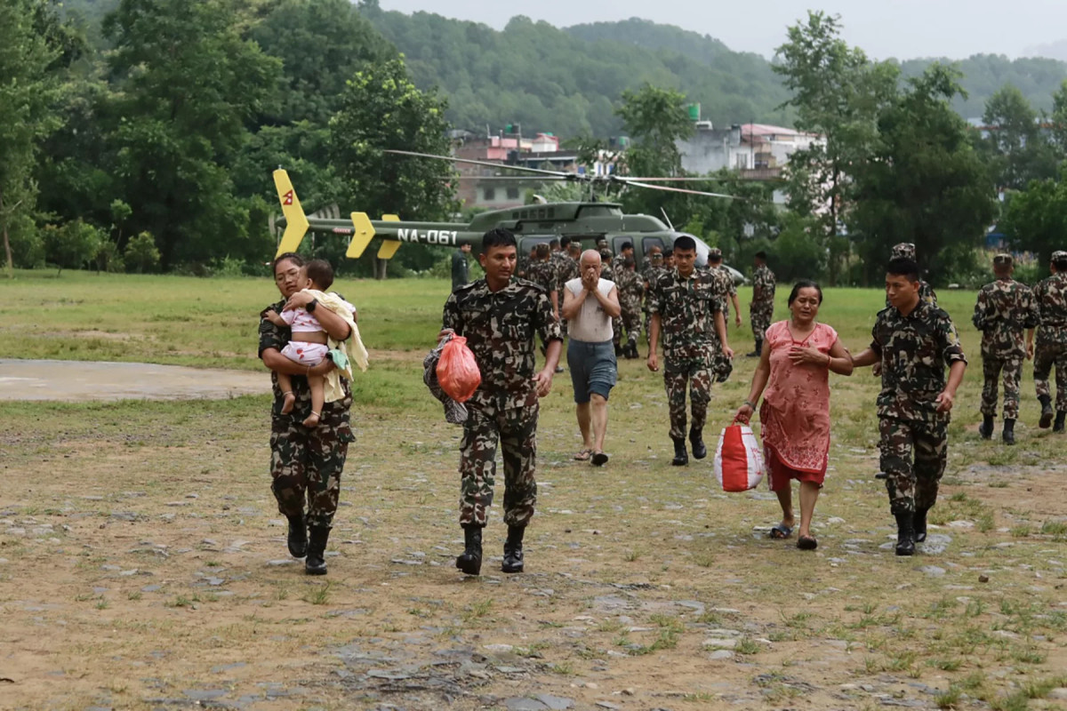 बाढी प्रभावित क्षेत्रमा ७ हजार ४५१ सुरक्षाकर्मी परिचालन,३०५ जनाको हवाई उद्धार
