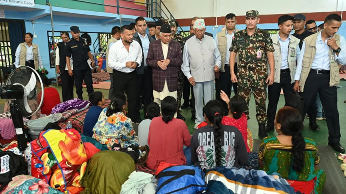 राष्ट्रपति पौडेलद्वारा नुवाकोटमा भोटेकोशी बाढी प्रभावित क्षेत्रको स्थलगत अवलोकन
