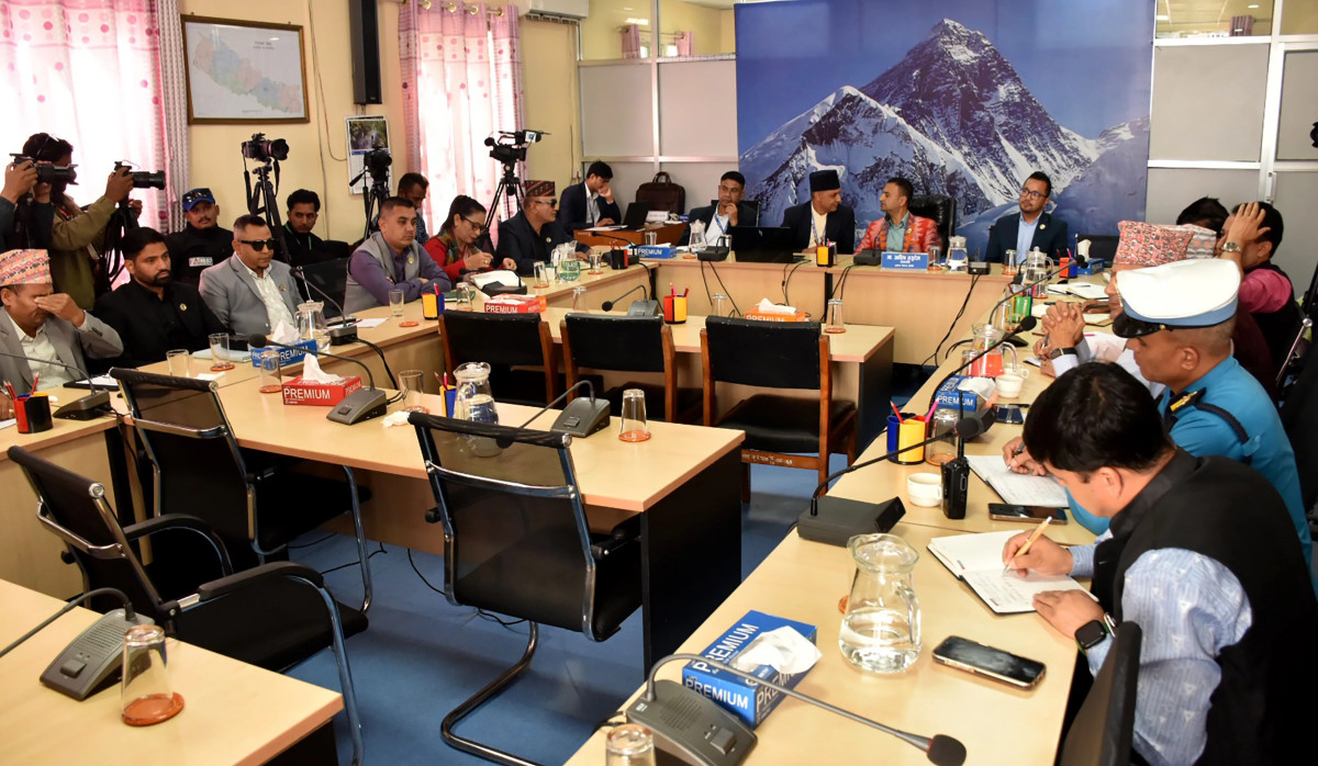 चाडपर्वमा यात्रु ठगी रोक्न र दुर्घटना न्यूनीकरण गर्न सांसदहरूको सरकारलाई ध्यानाकर्षण
