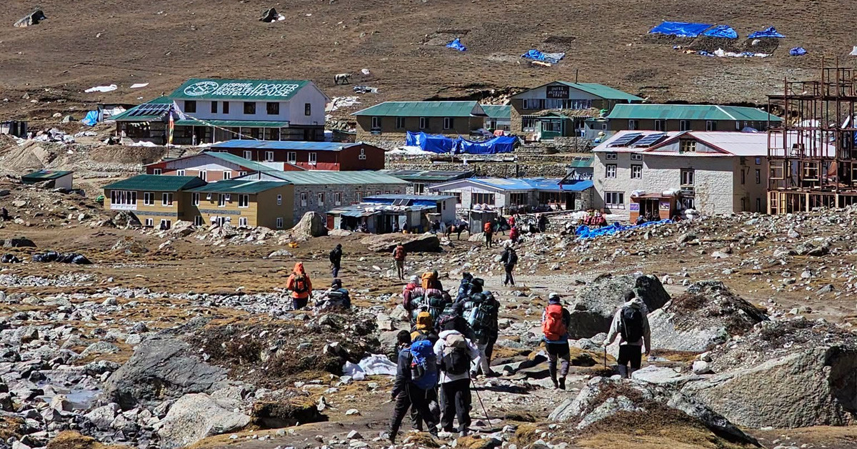 Everest Base Camp - 1.jpg