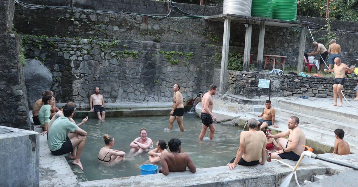 थकान मेटिने म्याग्दीको भुरुङ्ग–तातोपानी